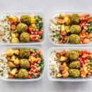 Smaczne i ekonomiczne: tanie obiady na cały tydzień z dietą pudełkową